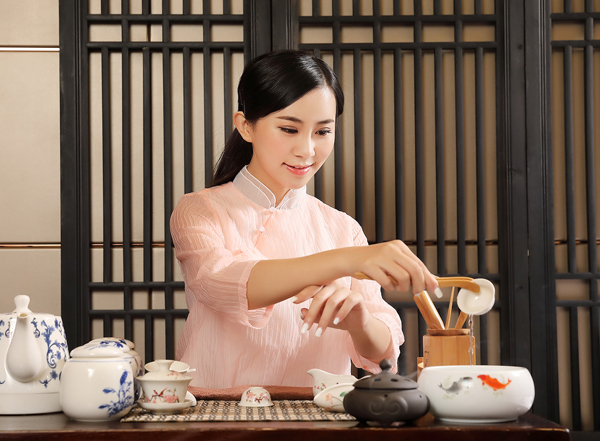 经常去青岛靠谱男士会馆，这家私藏已久的店推荐给你